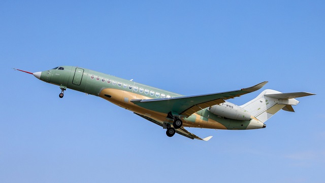 Dassault Falcon 10 X First Flight 1.jpg